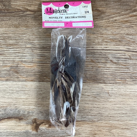 Lot 12 Vintage Feathered Birds for Crafts - Picture 4 of 16